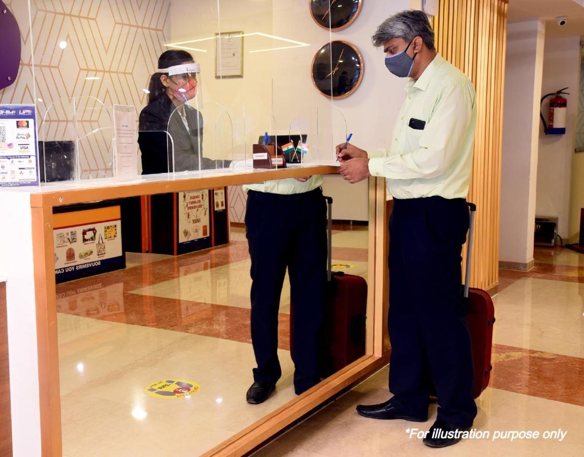 Kaveri Hotel Bed & Breakfast ไมซอร์ ภายนอก รูปภาพ