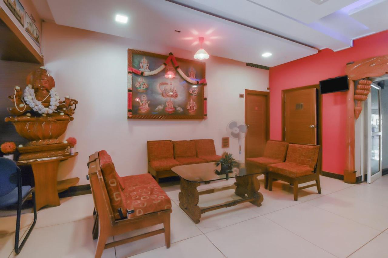 Kaveri Hotel Bed & Breakfast ไมซอร์ ภายนอก รูปภาพ